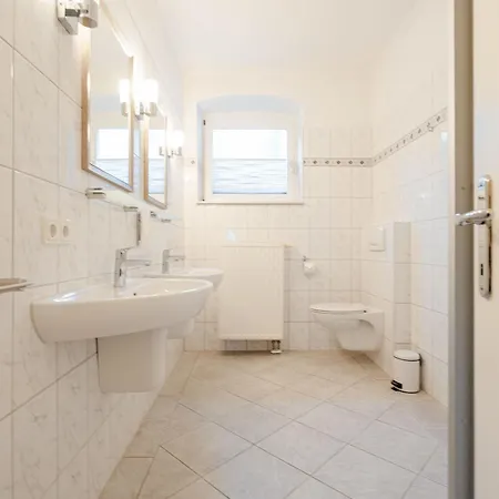 アパート Dora App 03 *